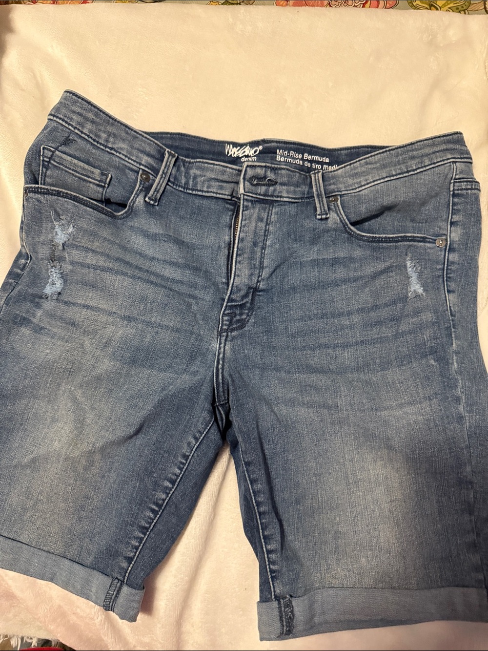 Massimo Bermuda Denim Shorts in Faded Blue